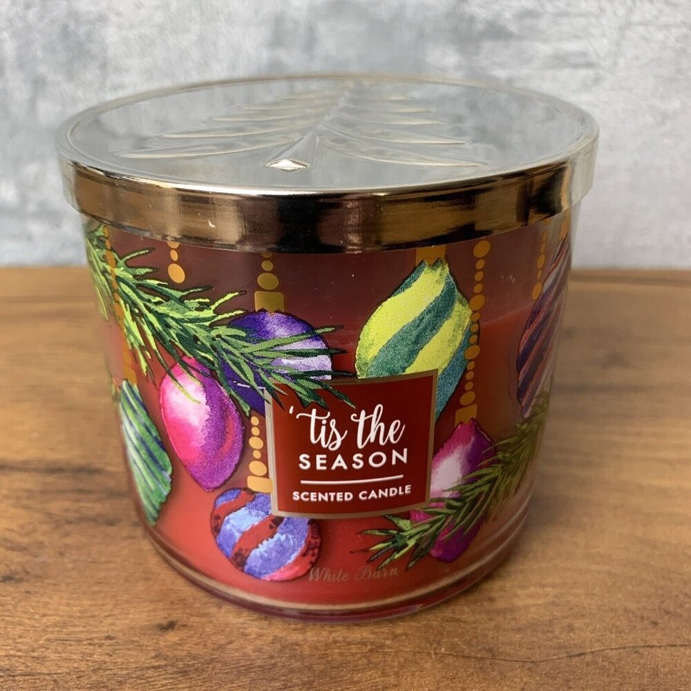 It’s The season White Barn 3 Wick Candle NEW Holiday Apples Cinnamon Pine 14.5oz